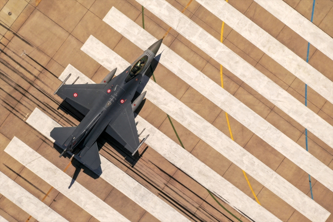 Türk Hava Kuvvetleri'nin "Şahin"leri Öncel Filo'da yetişiyor